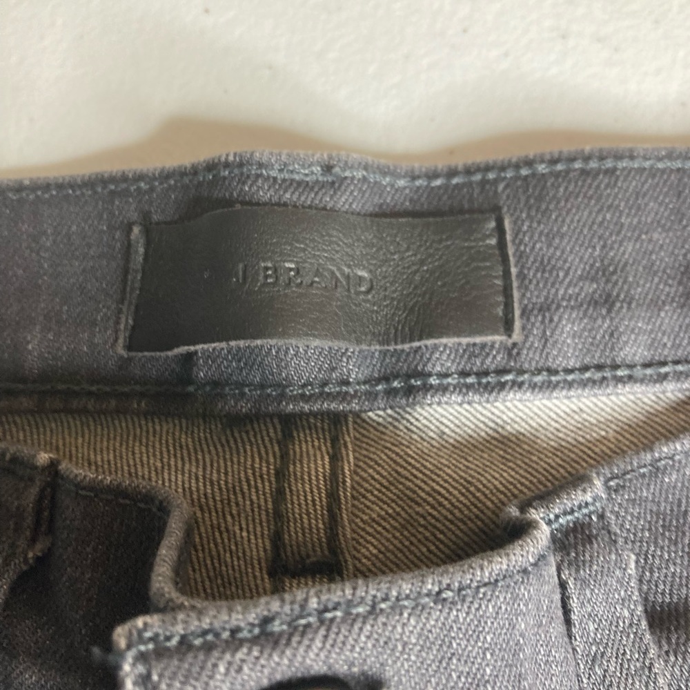 J Brand Tyler Slate Resin Dark Gray Cut Off Shorts Sz 31 - Picture 5 of 7